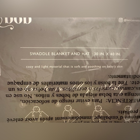 NEW Betty & Bob 2pc Hat and Swaddle Blanket 30in. X 40in Set Pink Love - Picture 5 of 7